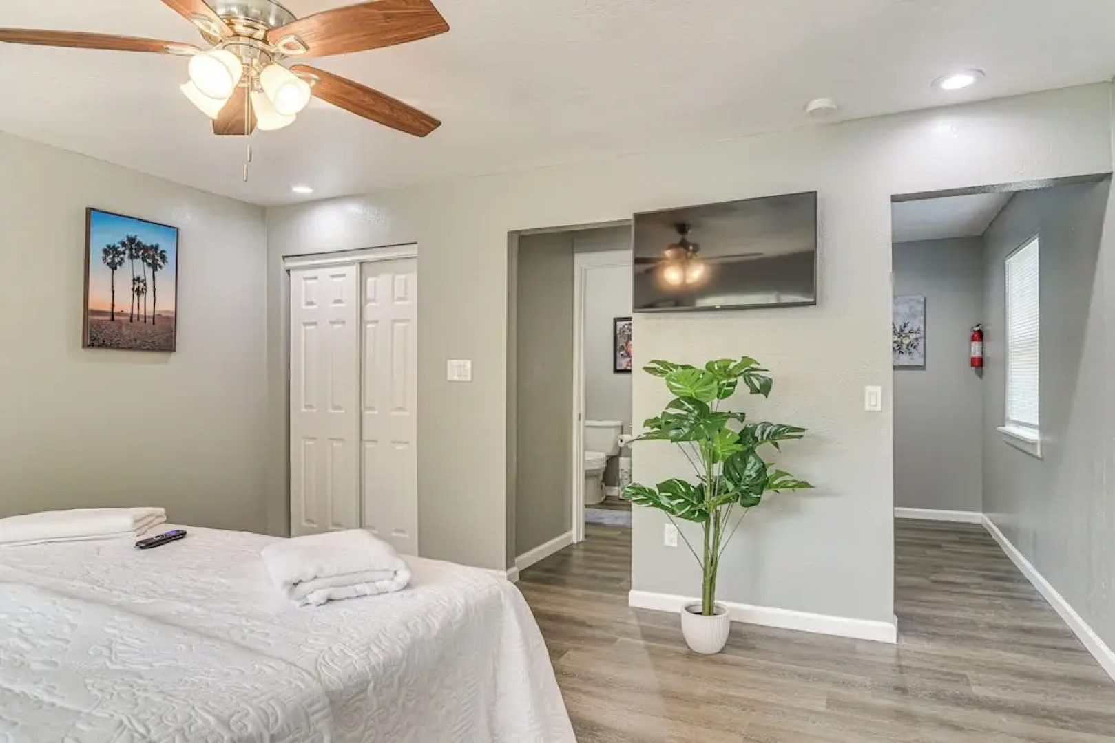 6 Mi to Busch Gardens: Family & Pet Friendly Home