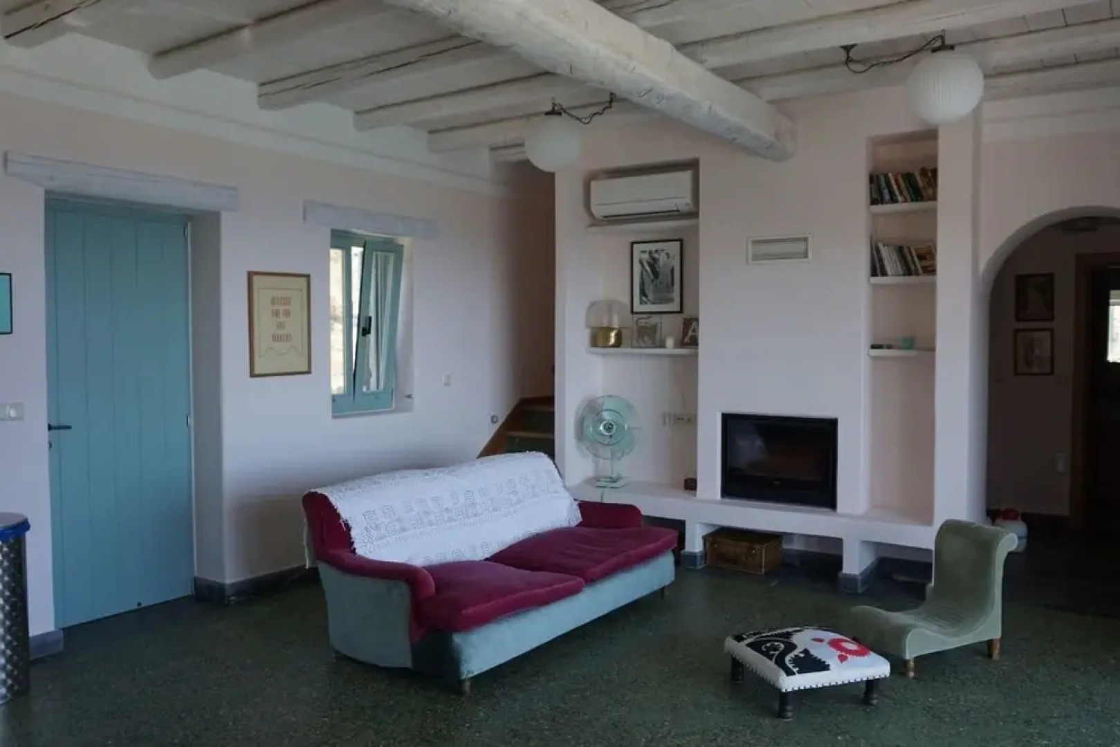 Villa Alati - Seafront Villa With Swimming Pool