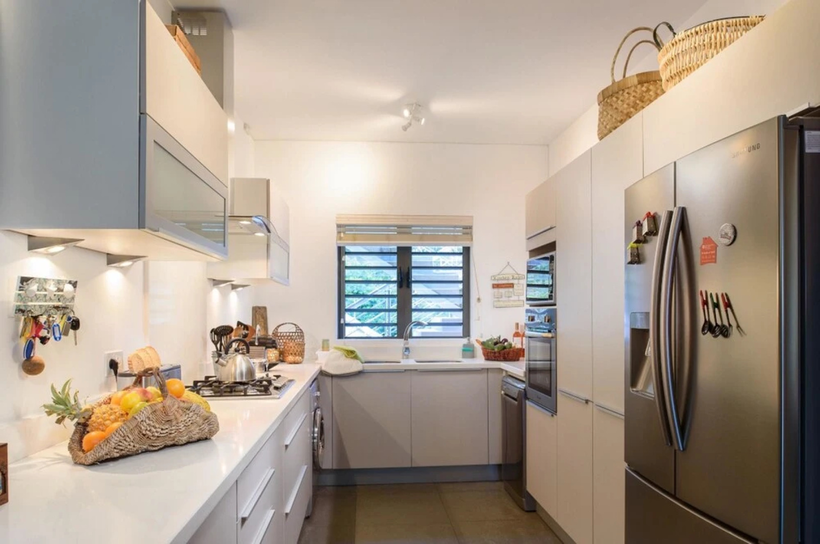 House With 3 Bedrooms in Roches Noires, With Wonderful sea View, Furni