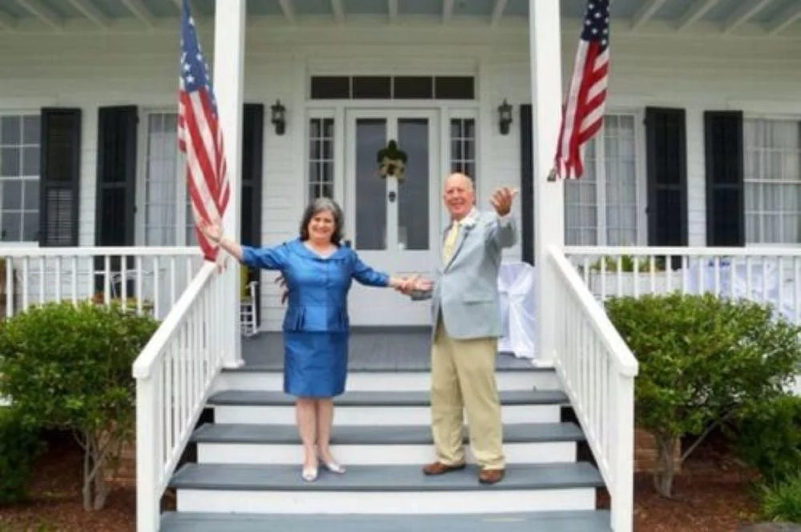 Aunt Dot's Luxurious Beachfront B&B