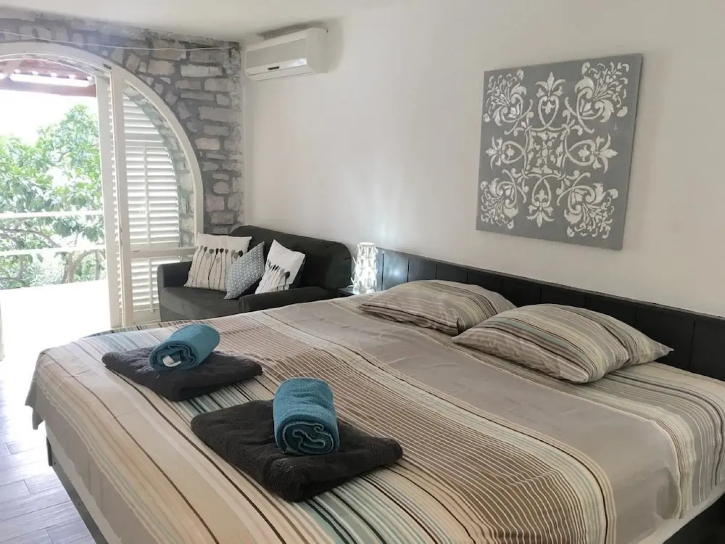 Apartments Lumbarda Bay