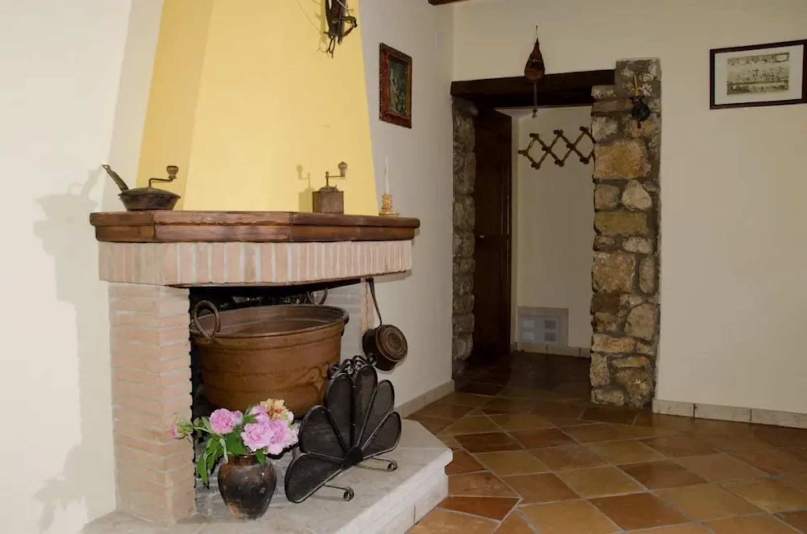 La Torre a Castelnuovoparano