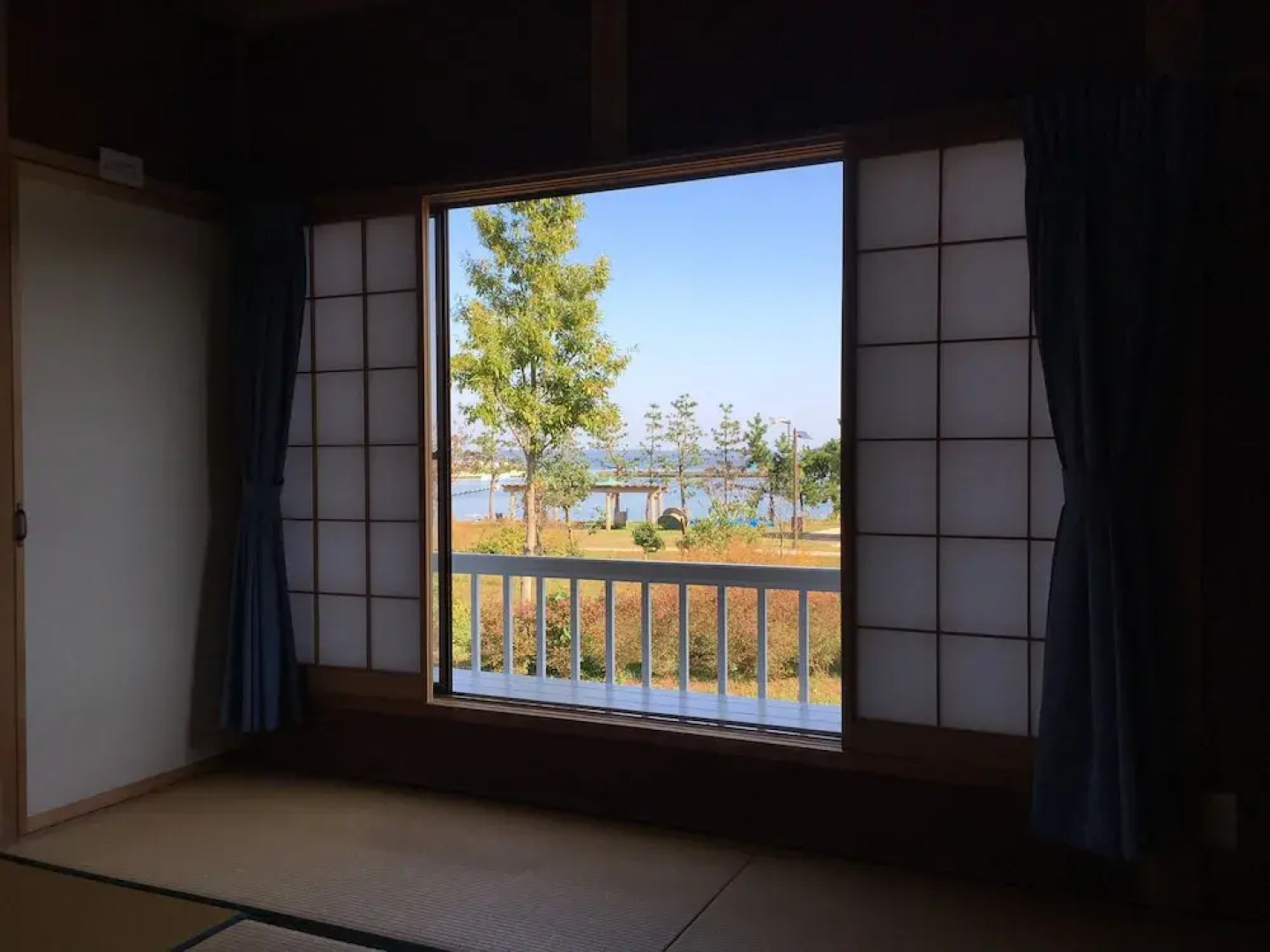 Heart Land Hills View of yacht harbor house