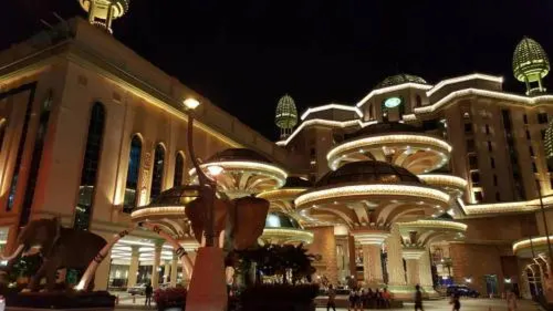 Luxury Resort Suites@ Sunway City