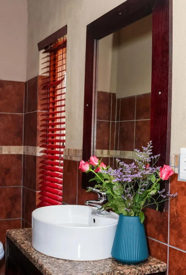 Thaba Legae Guest Lodge