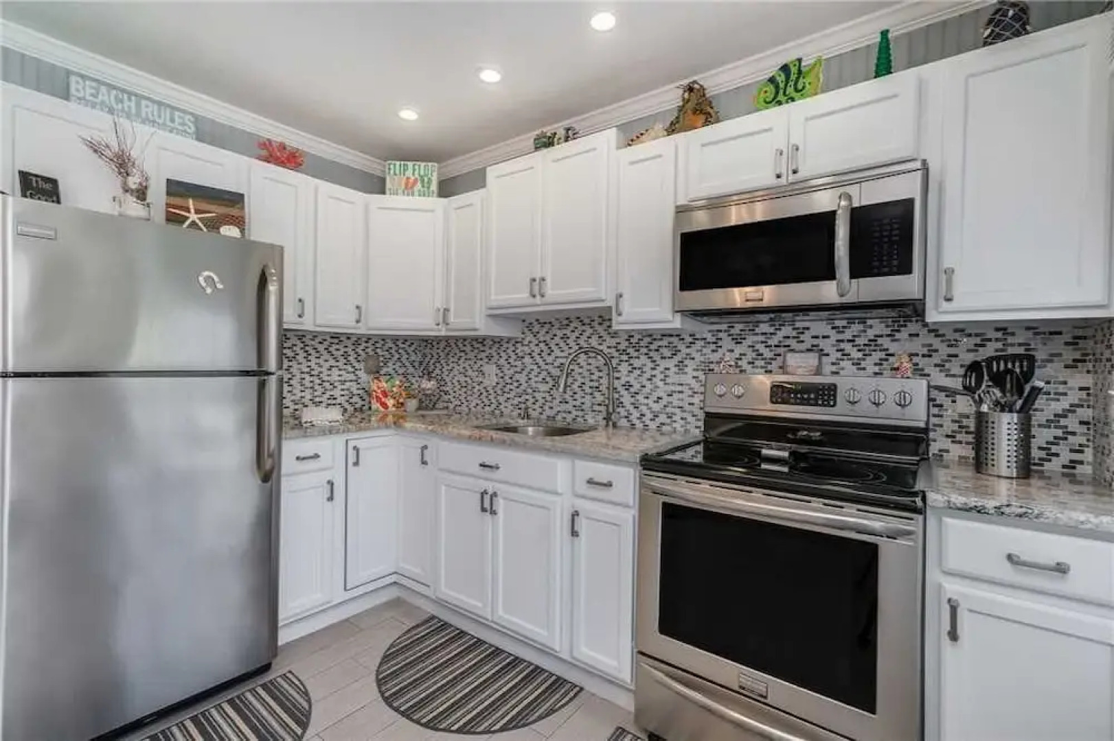 Sea Rocket 18 - Studio Condo