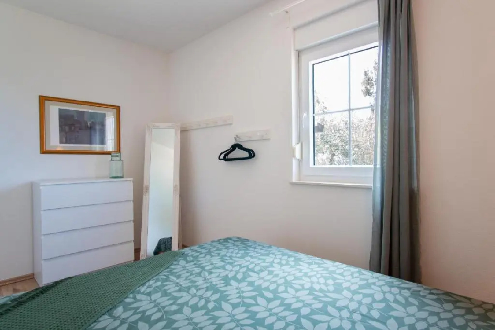 Beautiful house next to the sea