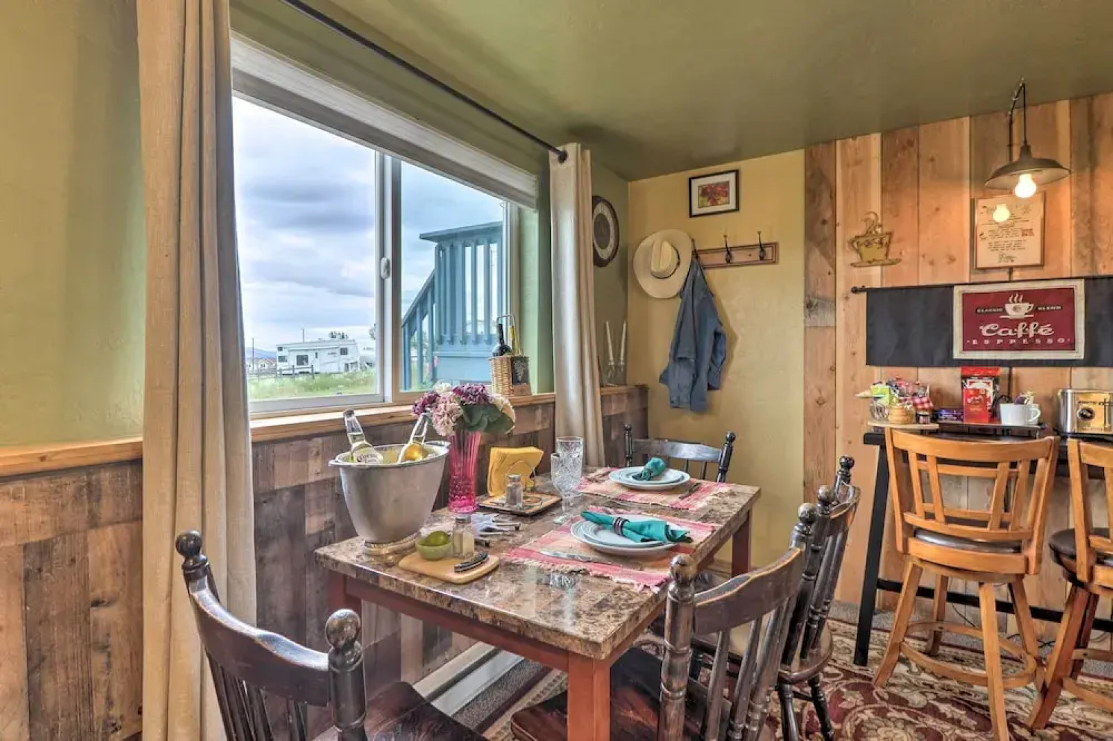 Flathead Lake-view Studio: 38 Mi to Blacktail