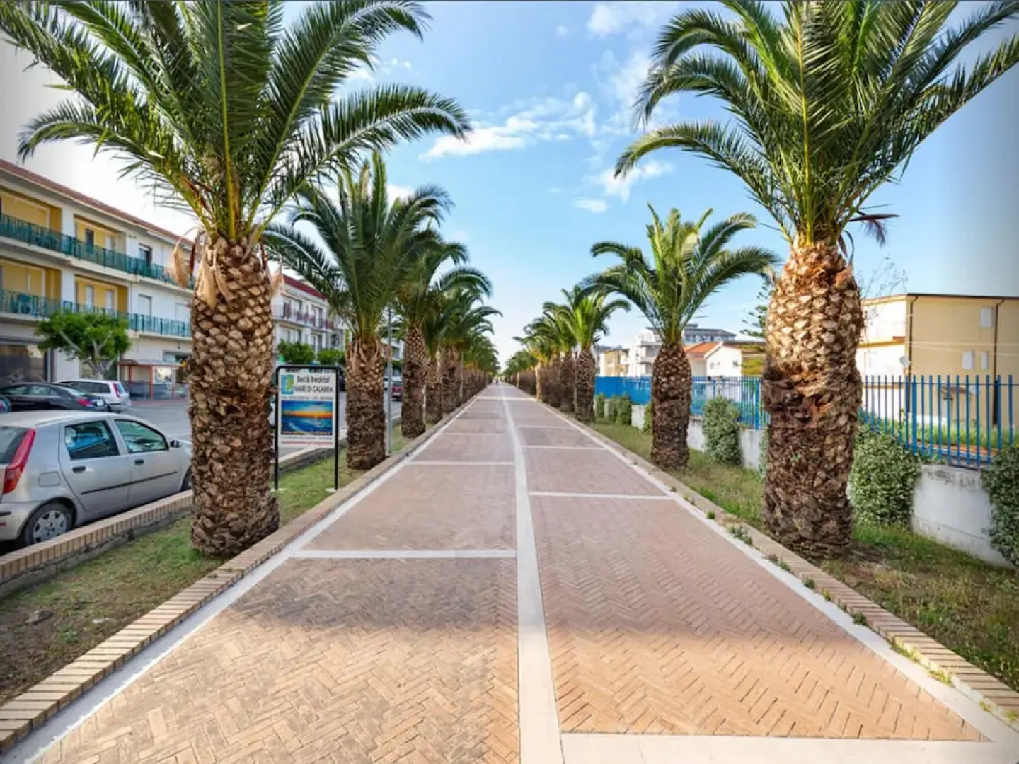 Upscale Apartment in Torre Melissa near Beach