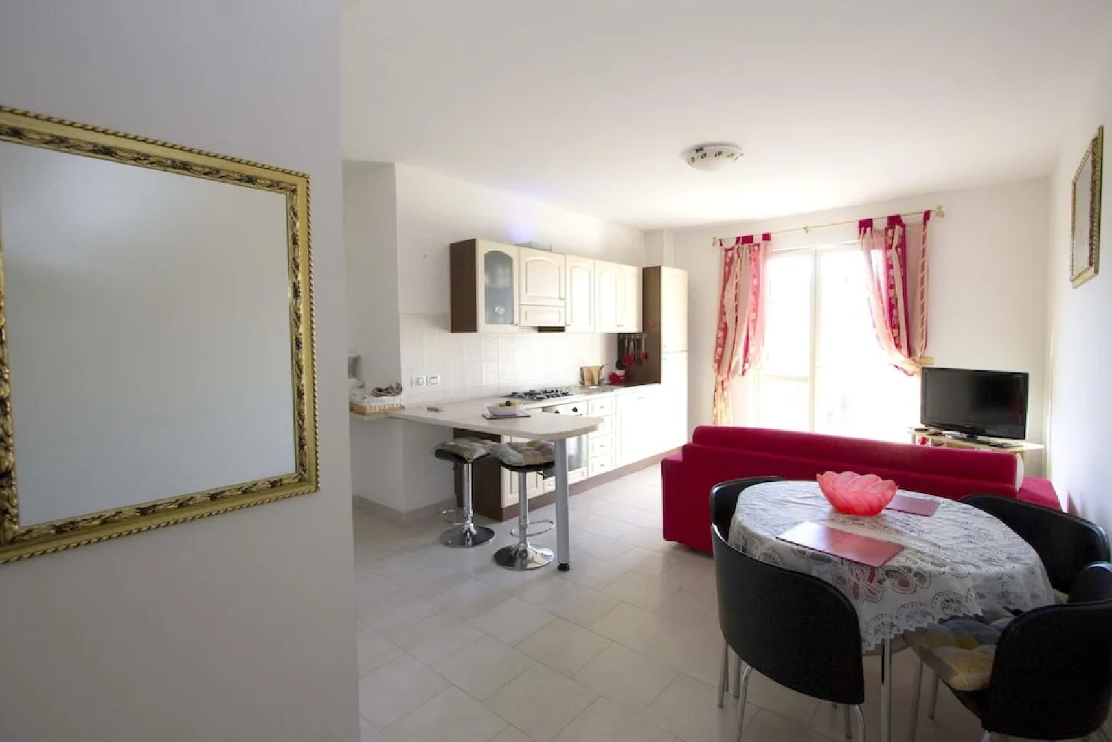 Apartment With 2 Bedrooms in Caulonia Marina, With Wonderful Mountain View, Pool Access, Furnished Balcony - 100 m From the Beach