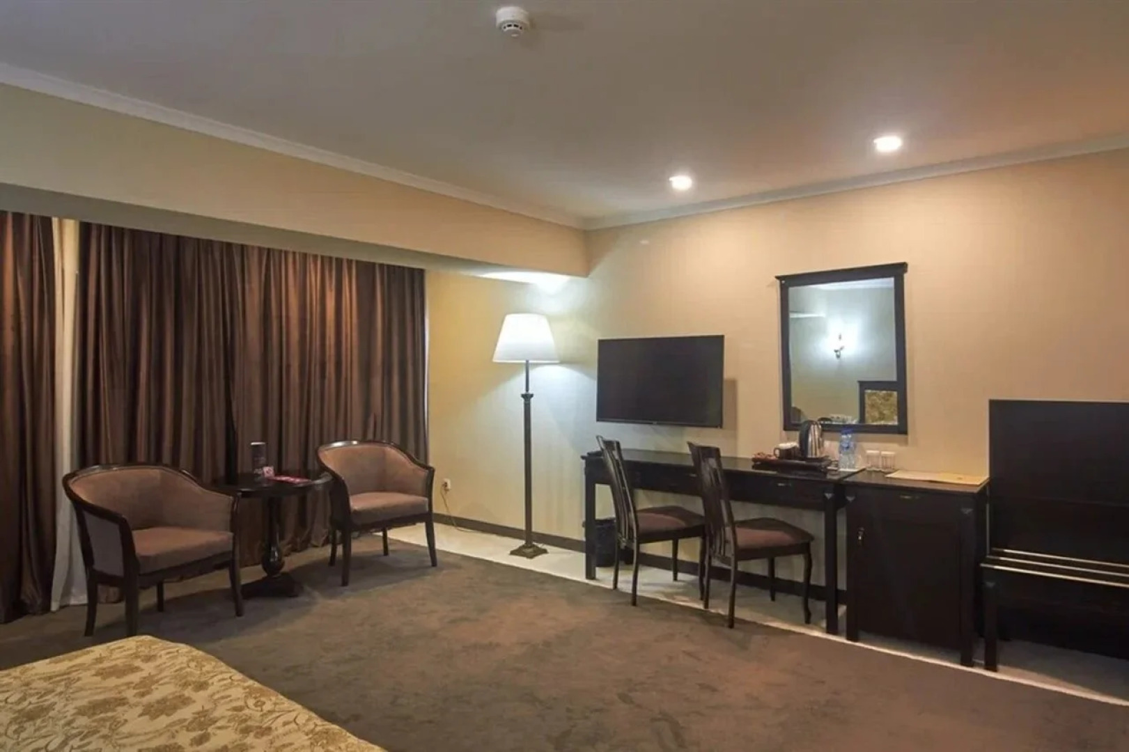 Отель Grand Mir