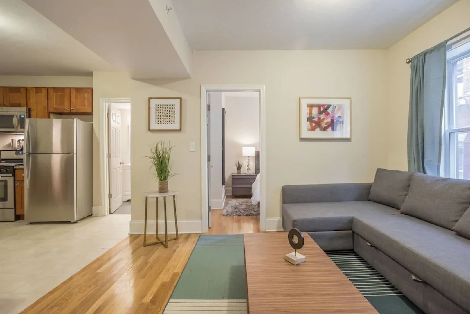 Superb 3br/2ba Apt in North End by Domio