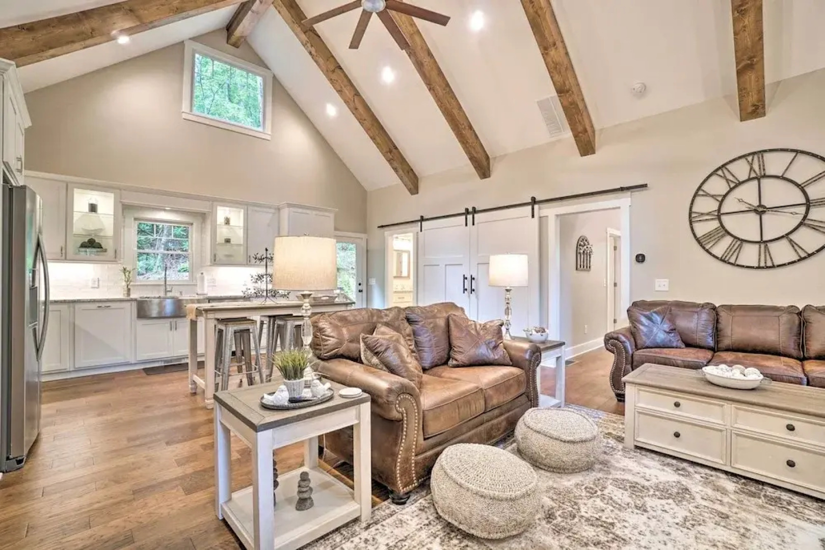 Hootenanny at Horton Creek: Creekside Escape!