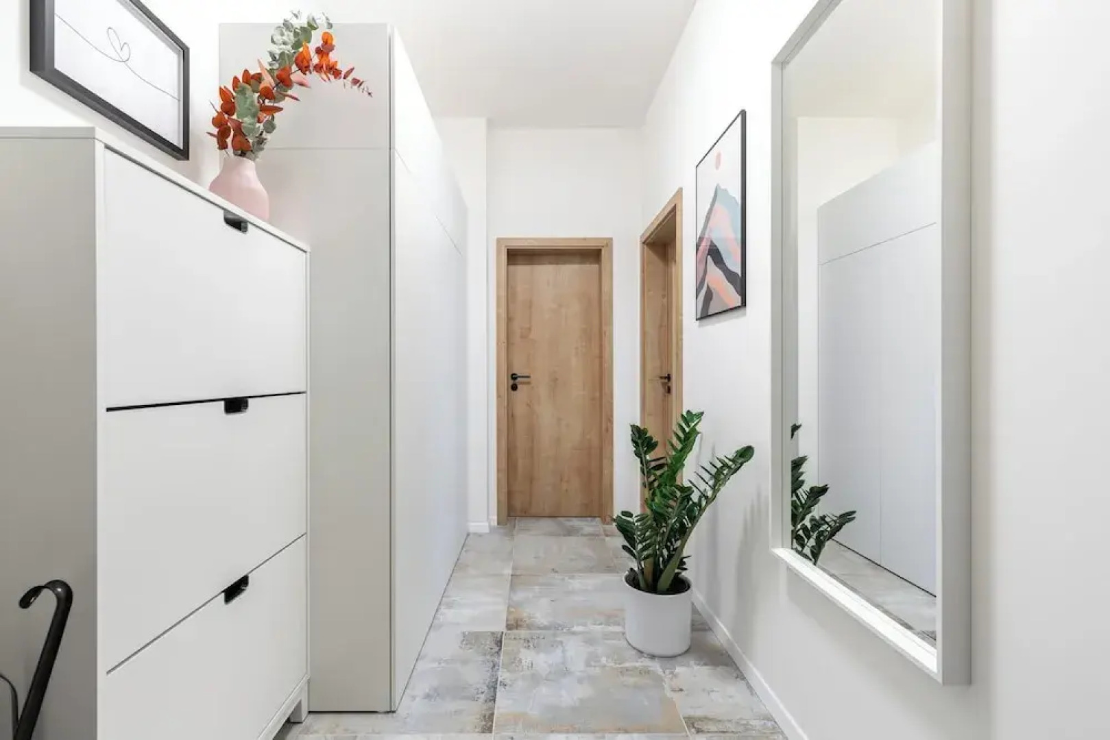 Fully equipped apartments with Terraces, Free garage parking, Netflix & AC - by Apartmány Šlapanice cz