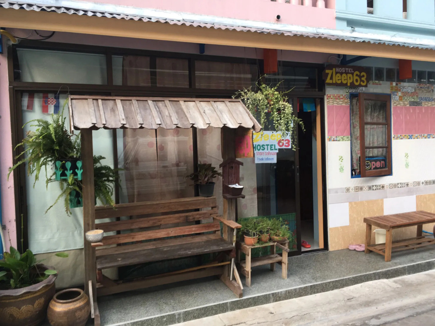 Zleep63 - Hostel