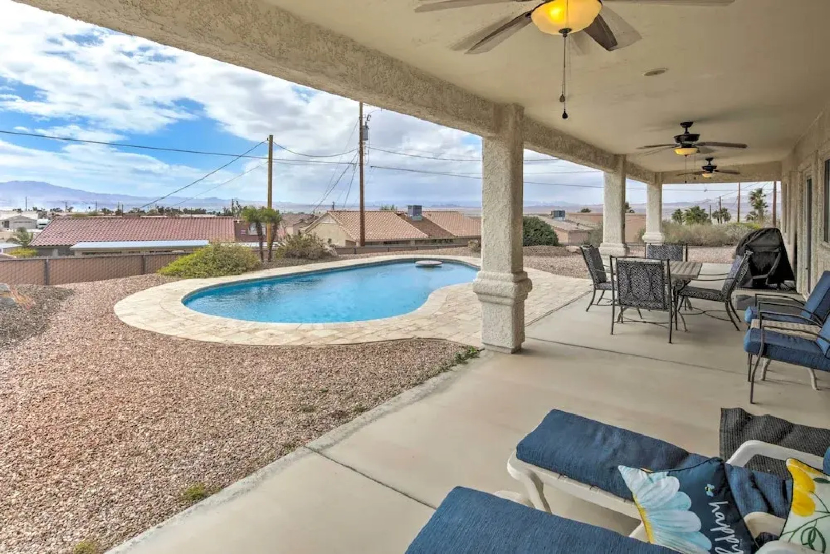 Pool & Yard: Pet-friendly Lake Havasu Home
