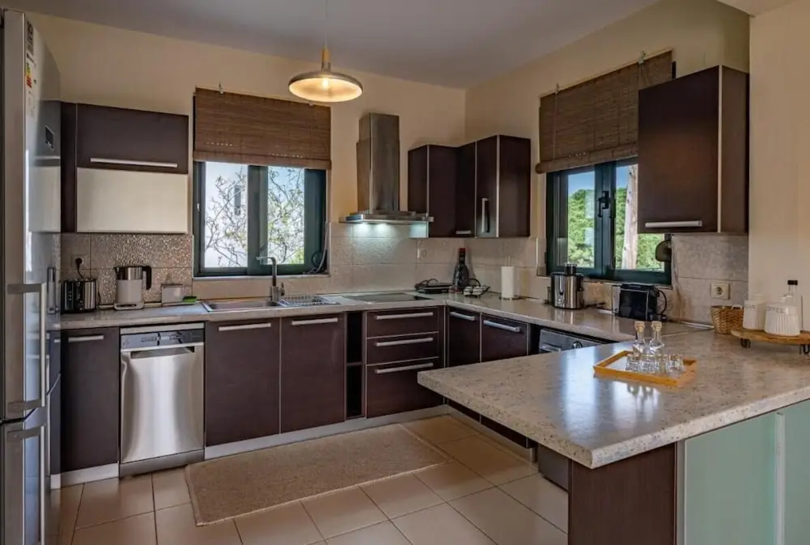 Helen Sweet Home in Kounoupidiana