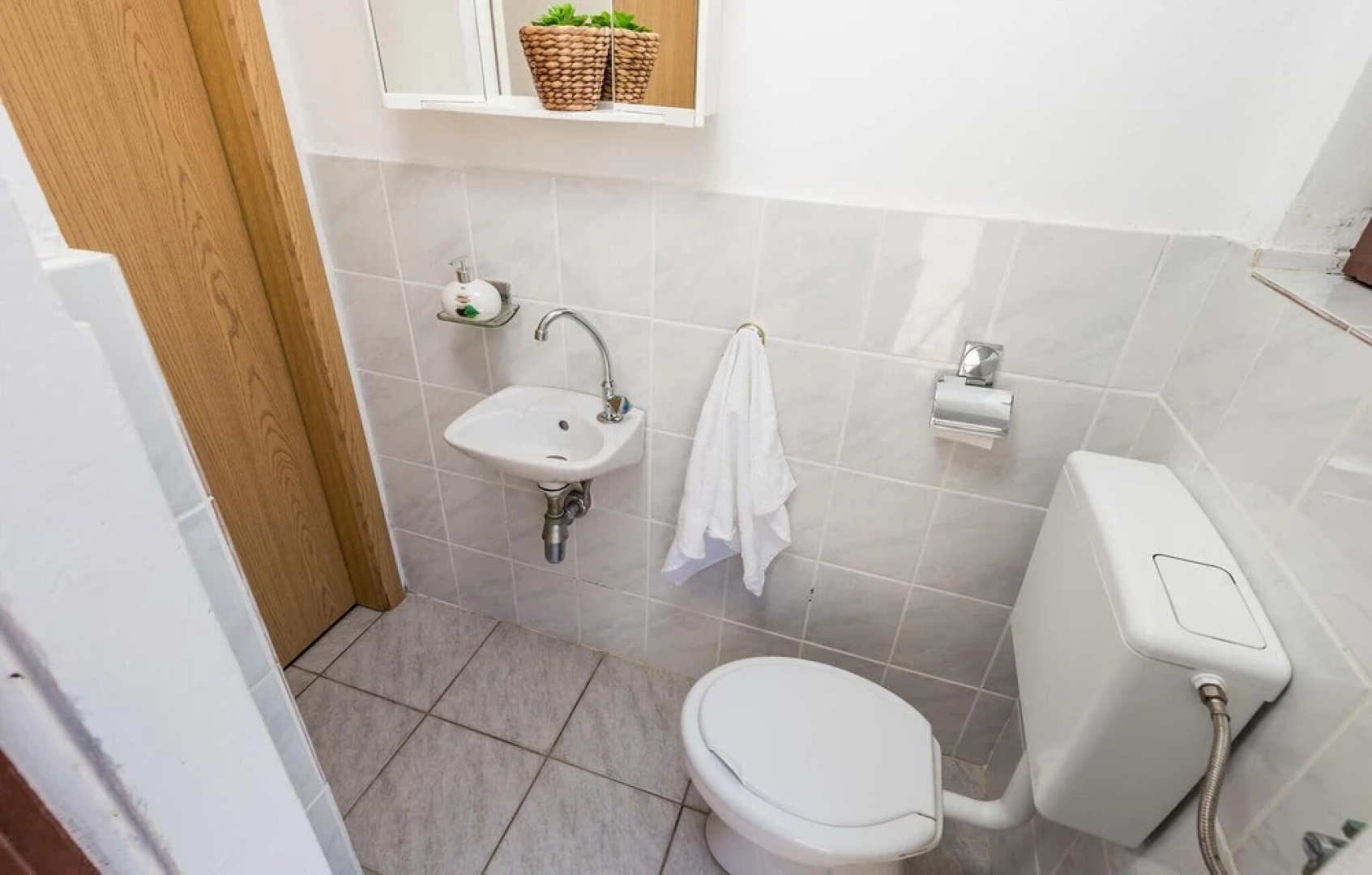 Beautiful Home in Prizna With 2 Bedrooms and Wifi