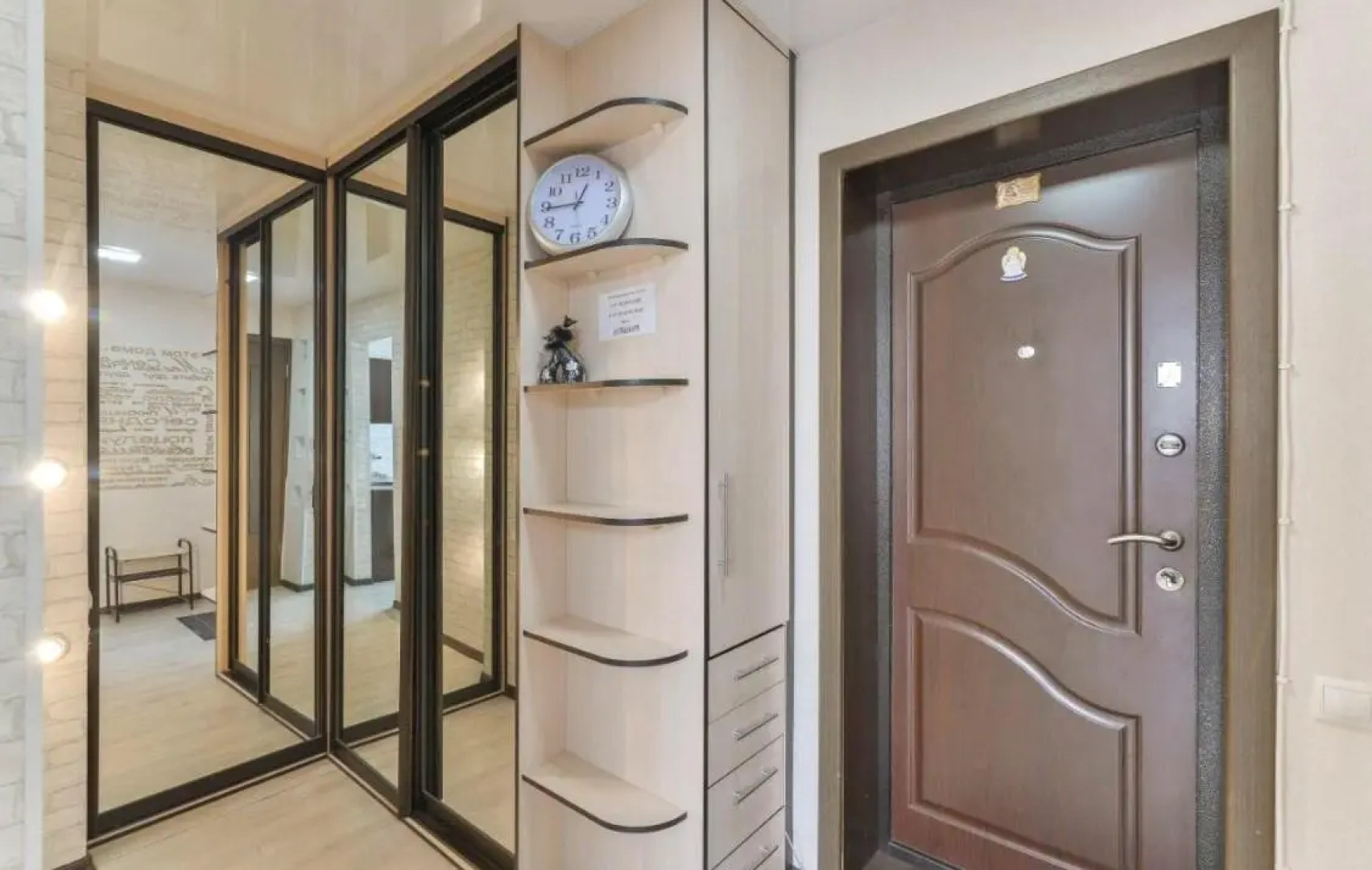 Ideal Apartment (Идеал Апартмент) на улице Нахимовская