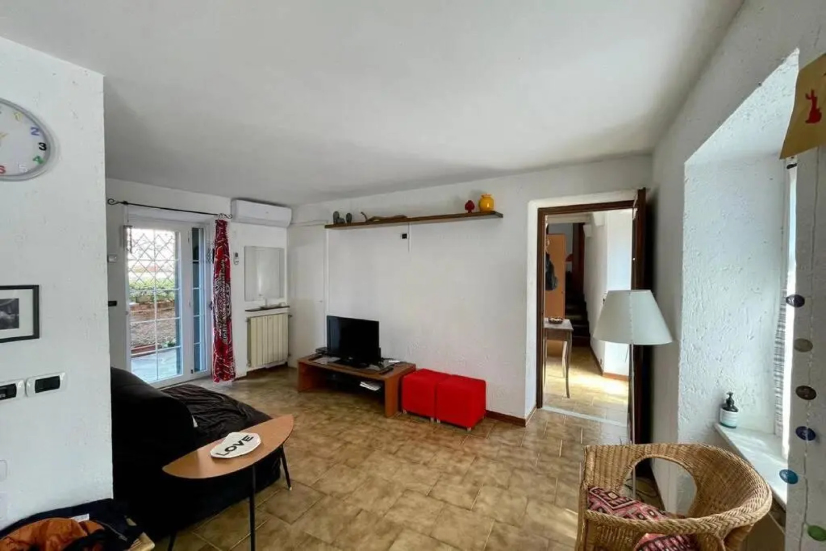 Framura, Ampio appartamento con terrazzo vista mare