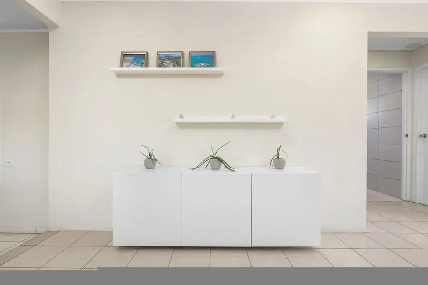 Lovely 3br2ba w Wifi Parking in Central Location