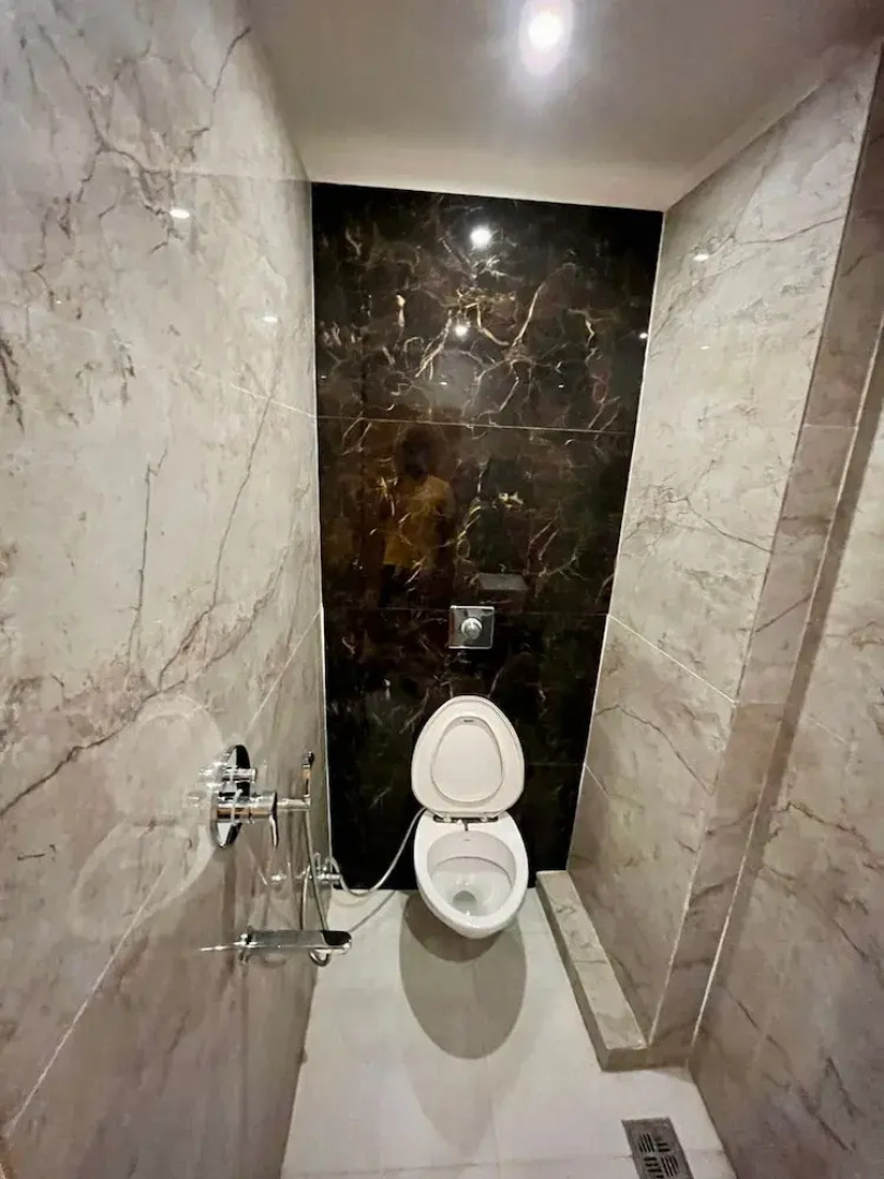 OYO 26773 Hotel Satyam Inn