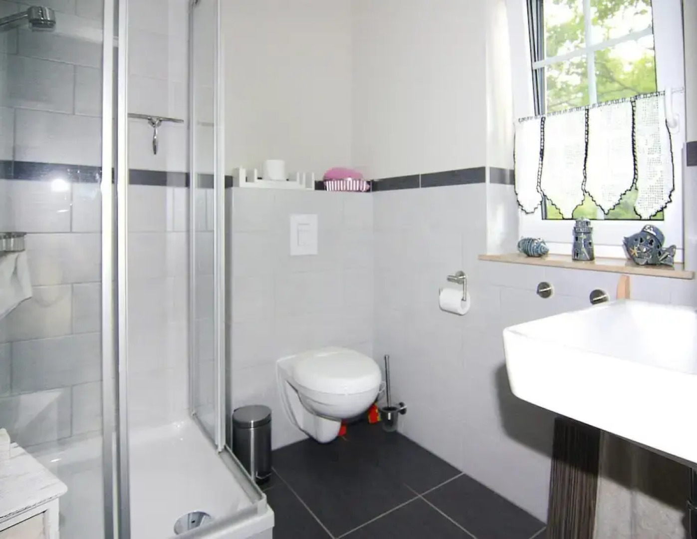 Thatched House in Usedom Near Lagoon