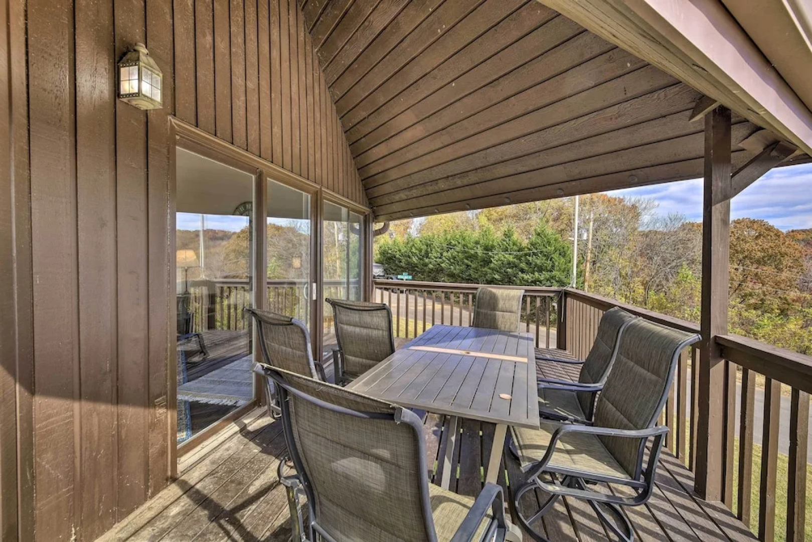 Updated Kingsport Home w/ Deck + Mtn Views!