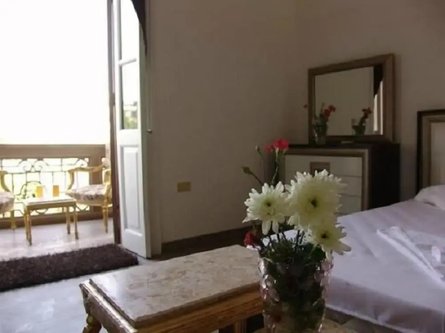 New Grand Royal Hotel