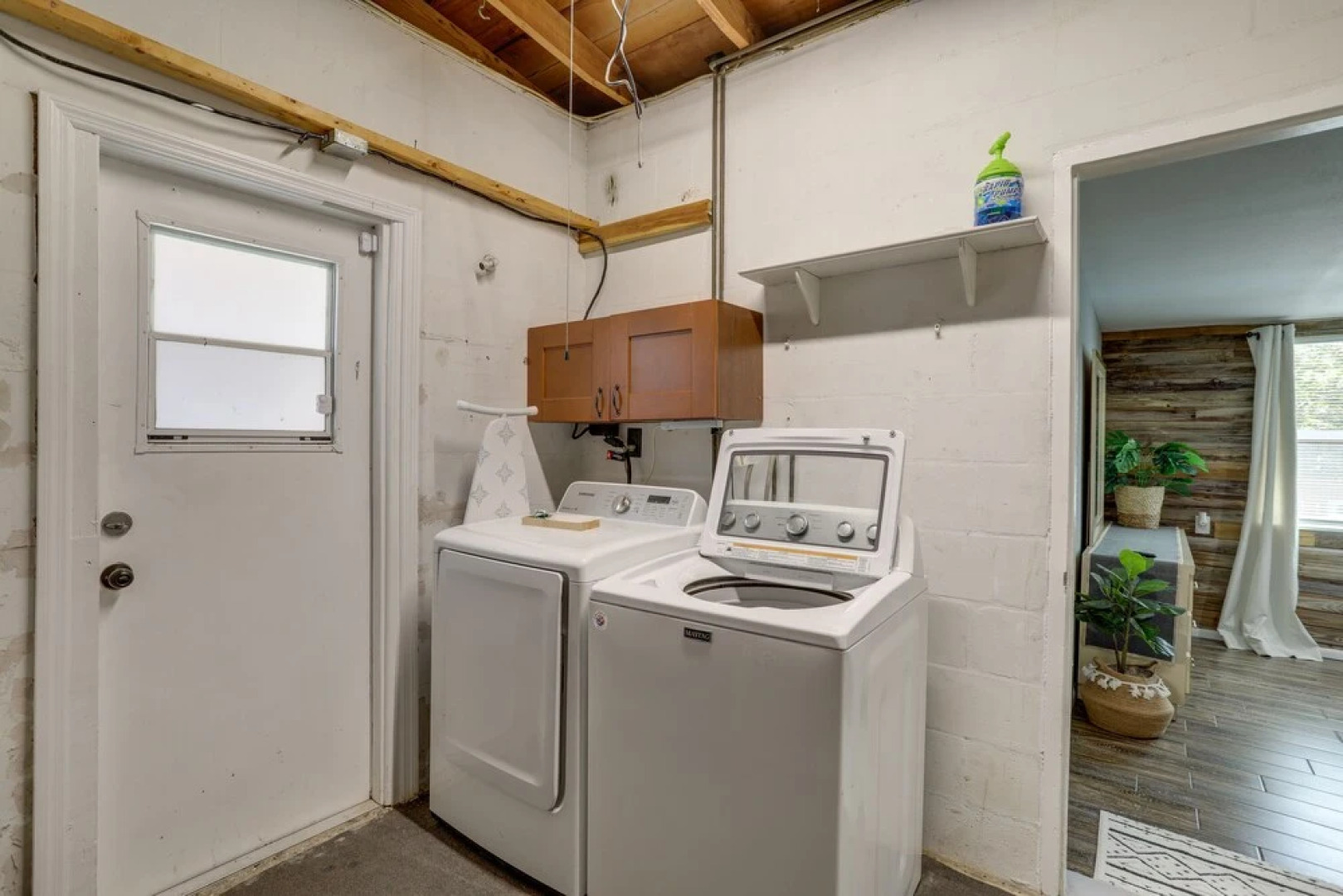 Pet-friendly Largo Escape w/ Fire Pit!