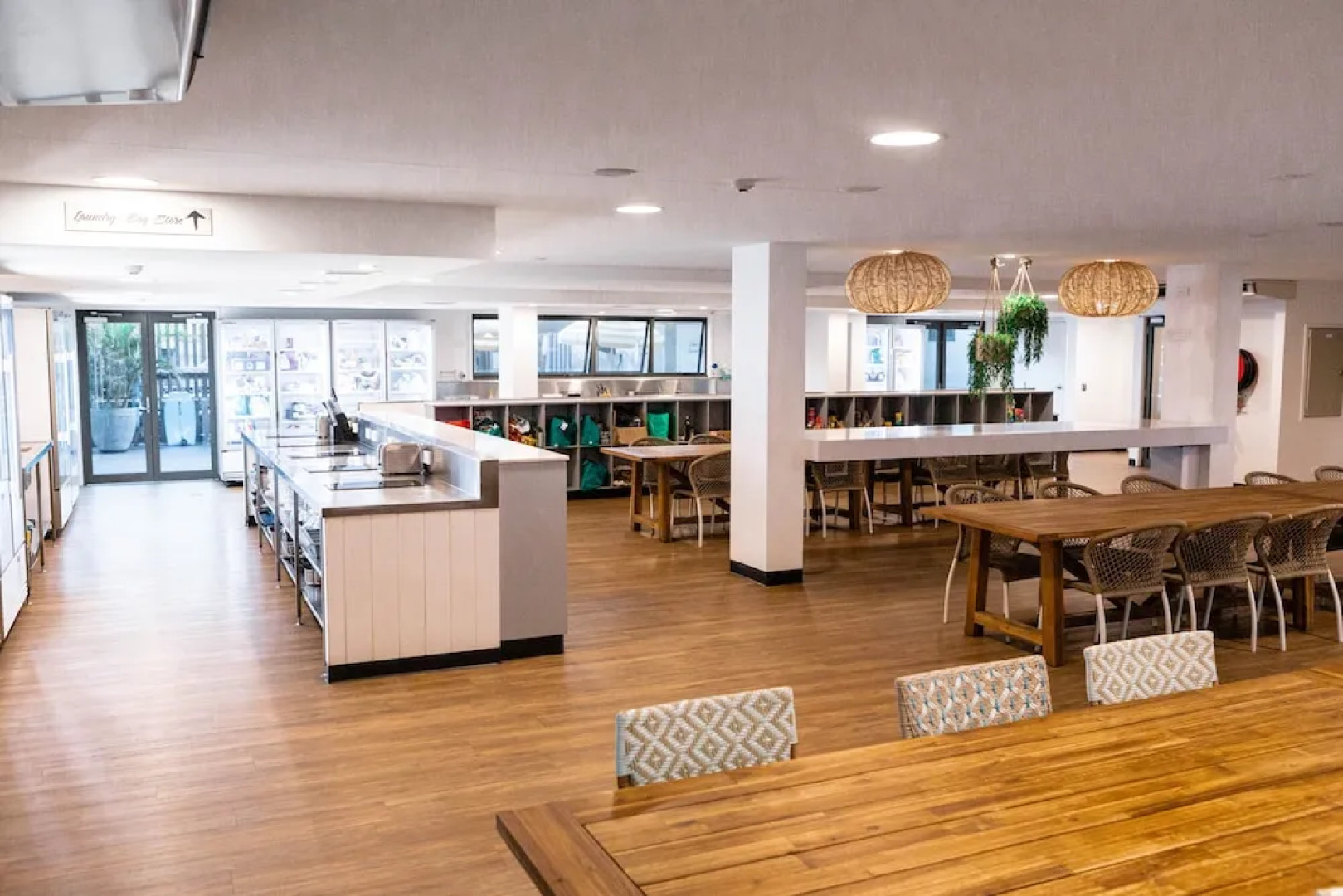 The Surf House - Hostel