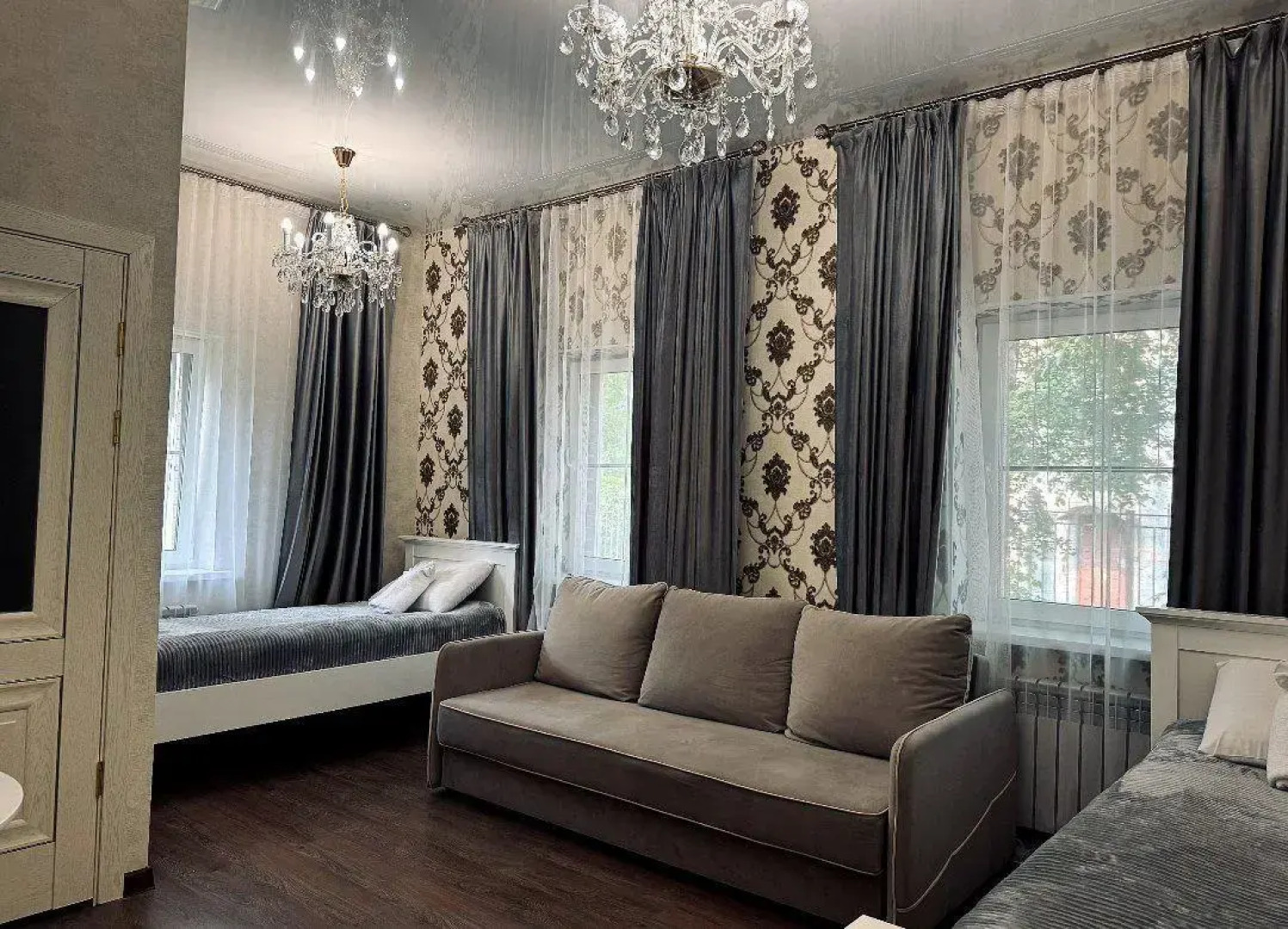 Уманский дом Семь Башен