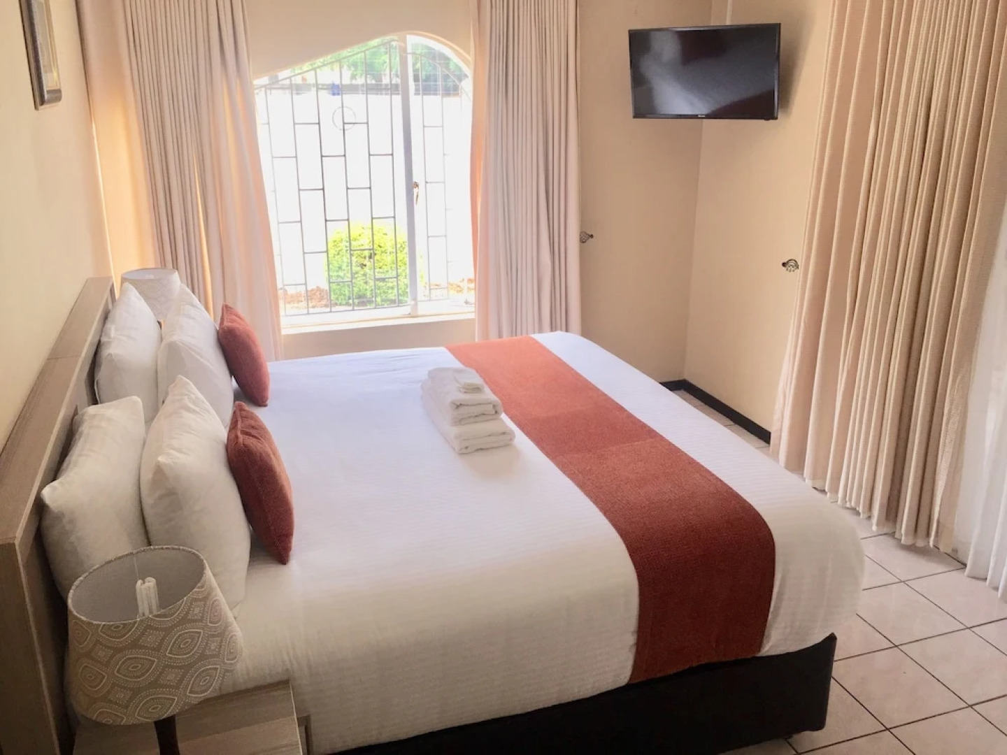 Bridgeville Guest House