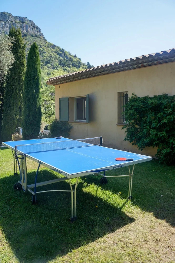 A Luxurious, 5-bedroom Villa in Vence With a Swimming Pool and Spaciou