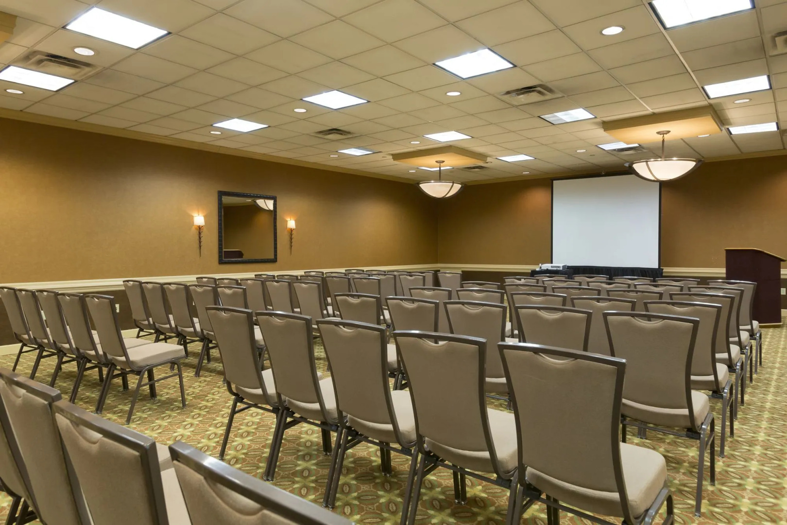 DoubleTree by Hilton Washington Meadow Lands Casino Area