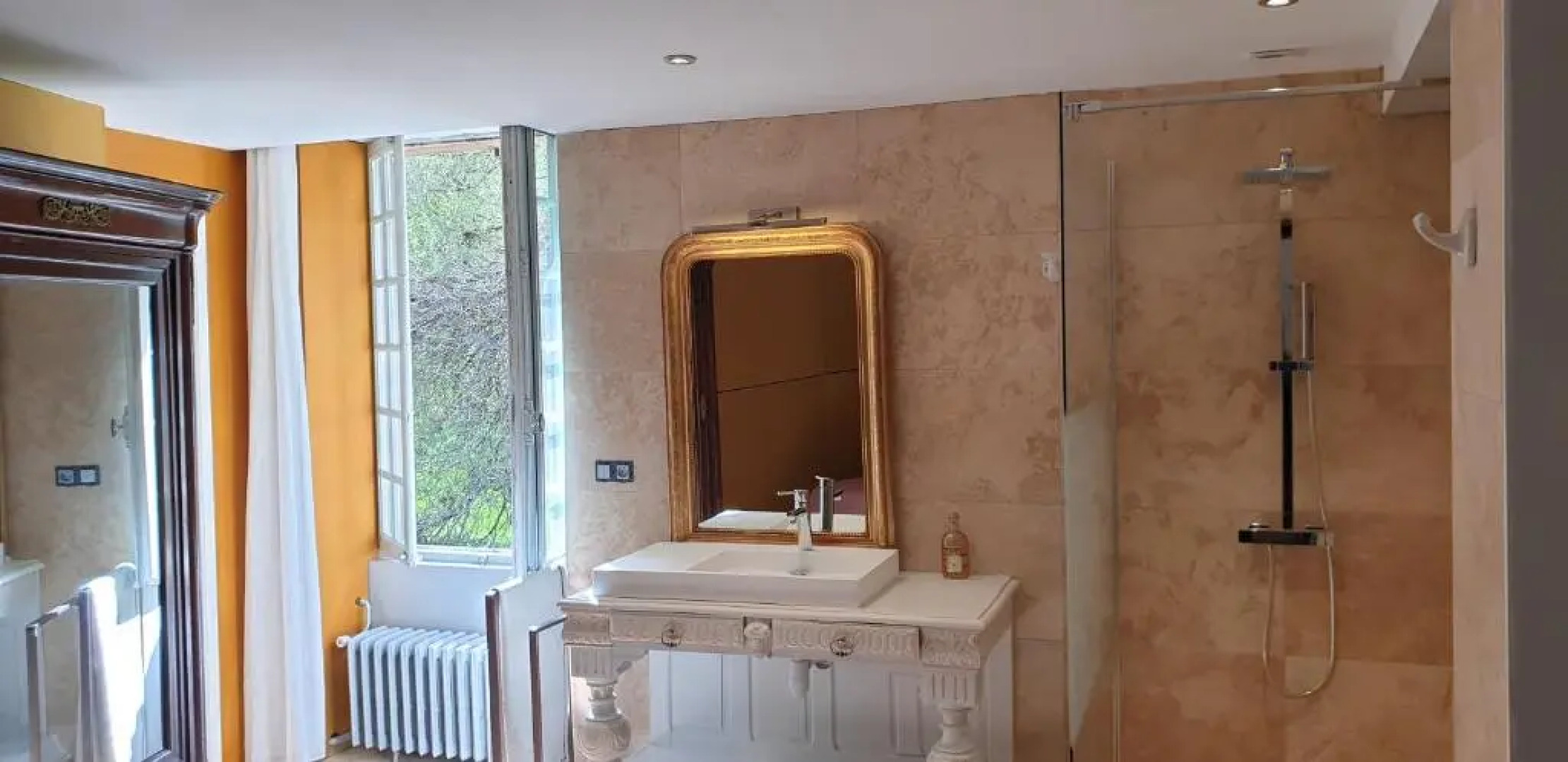 Moulin de l'Enéa, XVIIème, vue rivière et sur beau parc aboré 2,2 hectares.