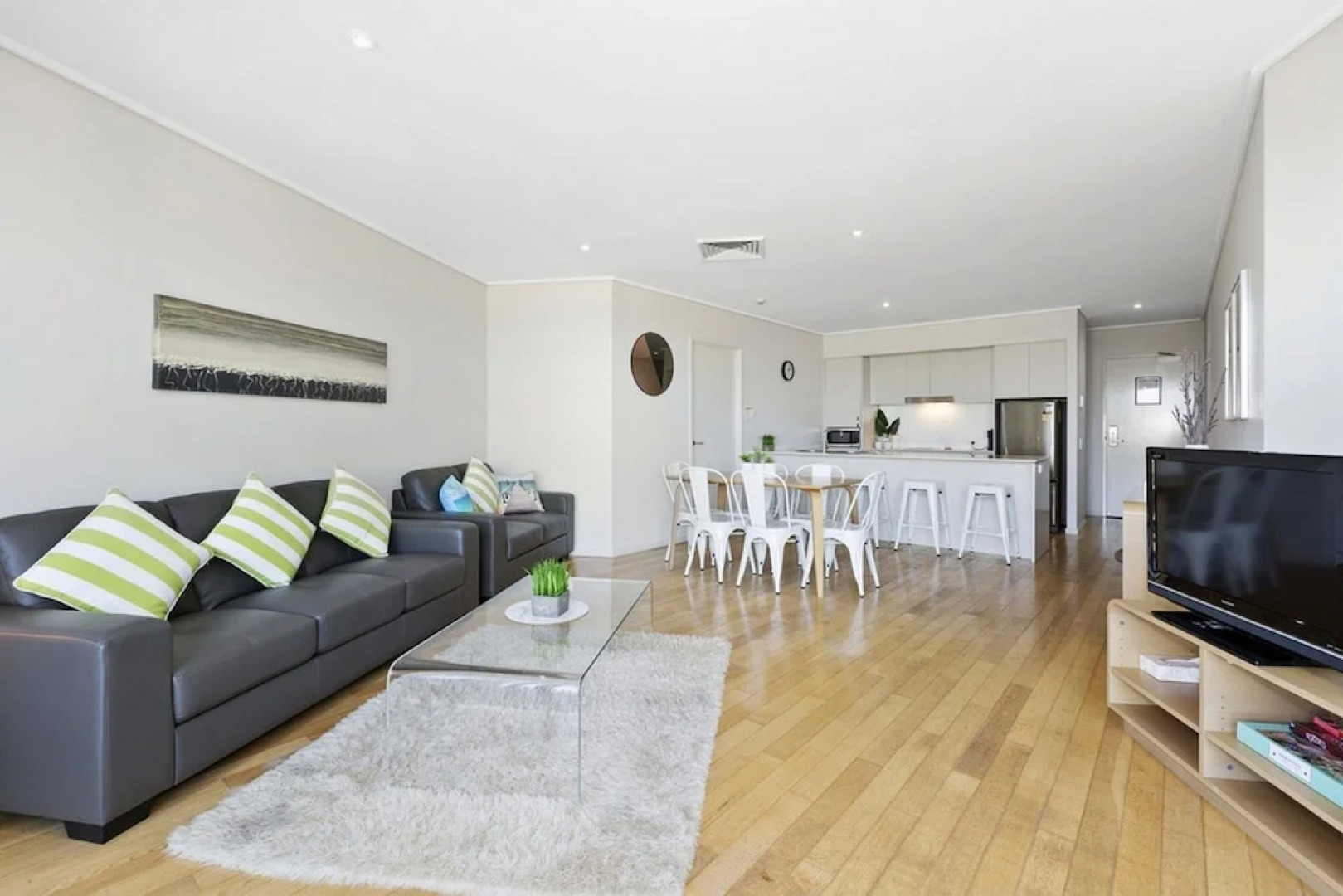 Resort & Spa 2306/07 Ocean Glimpses