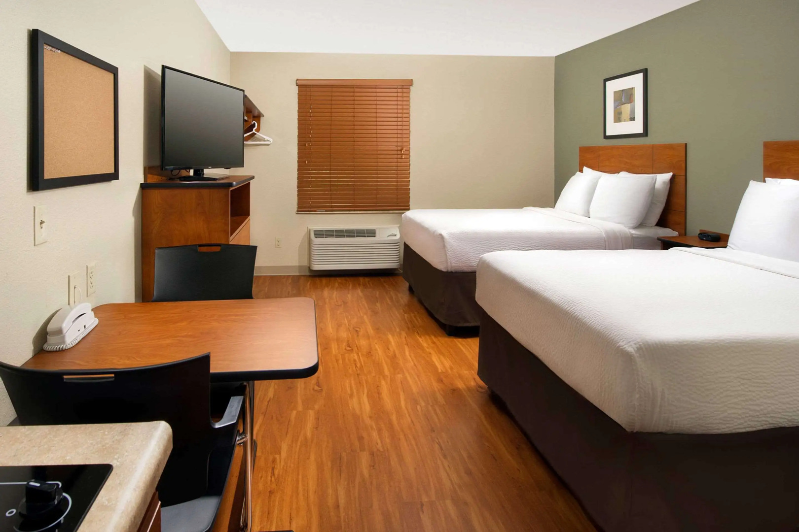 WoodSpring Suites Chicago Romeoville