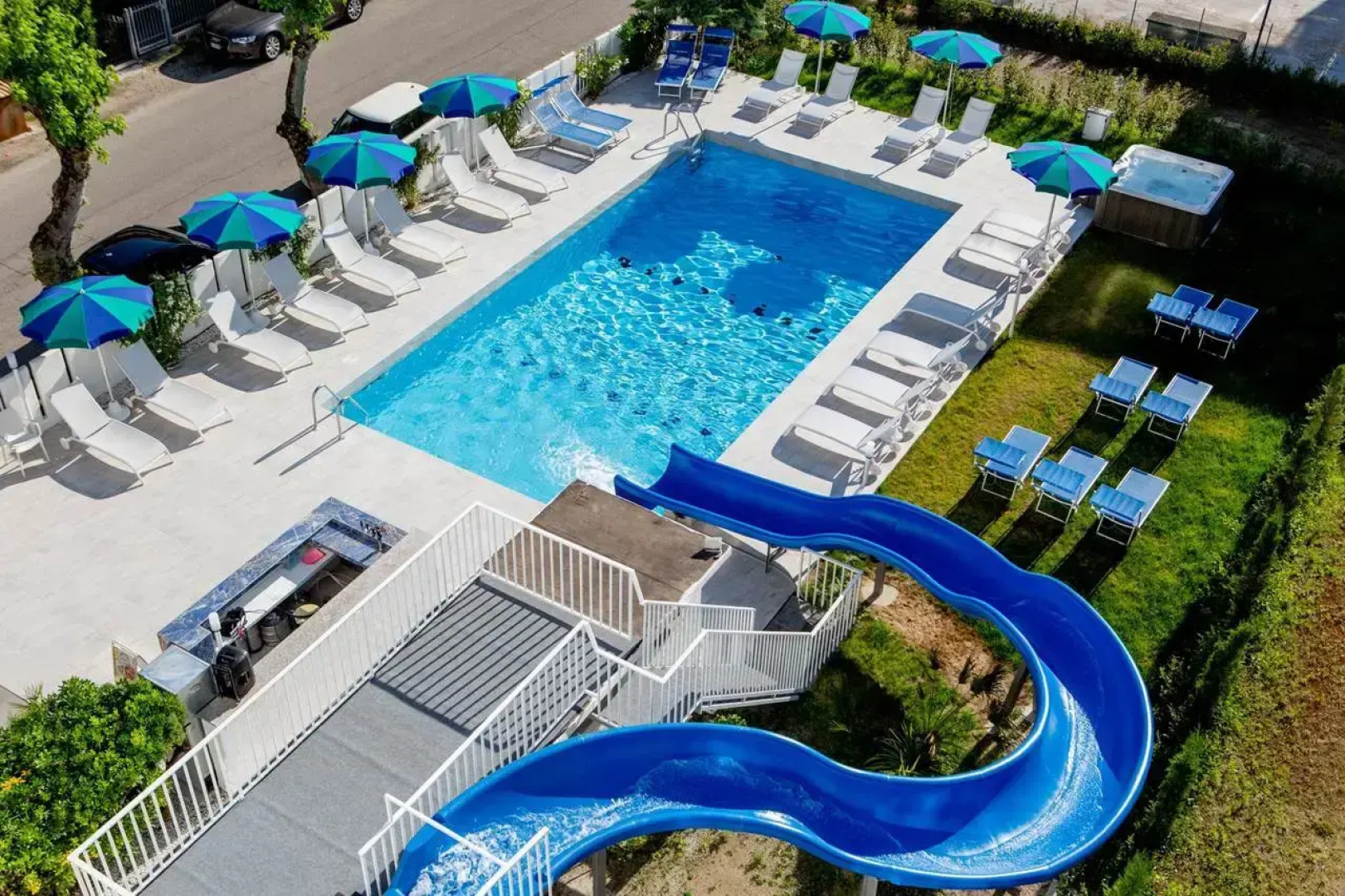 Club Hotel Residence