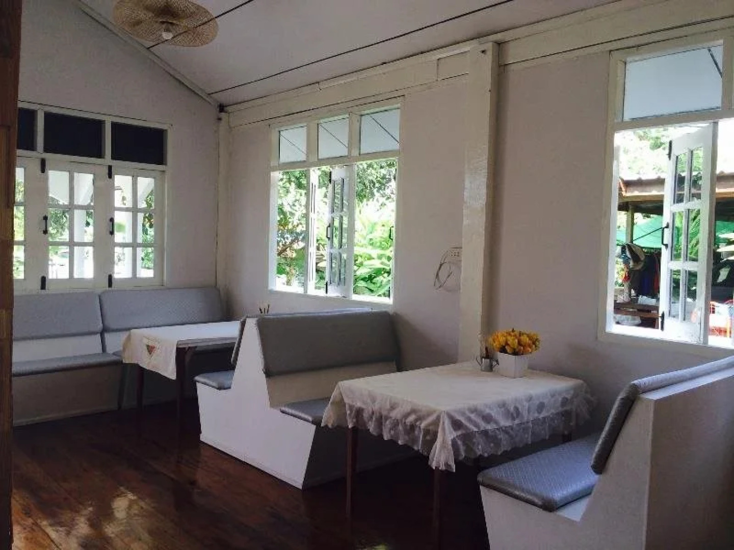 Norn Nab Dao Whitehouse