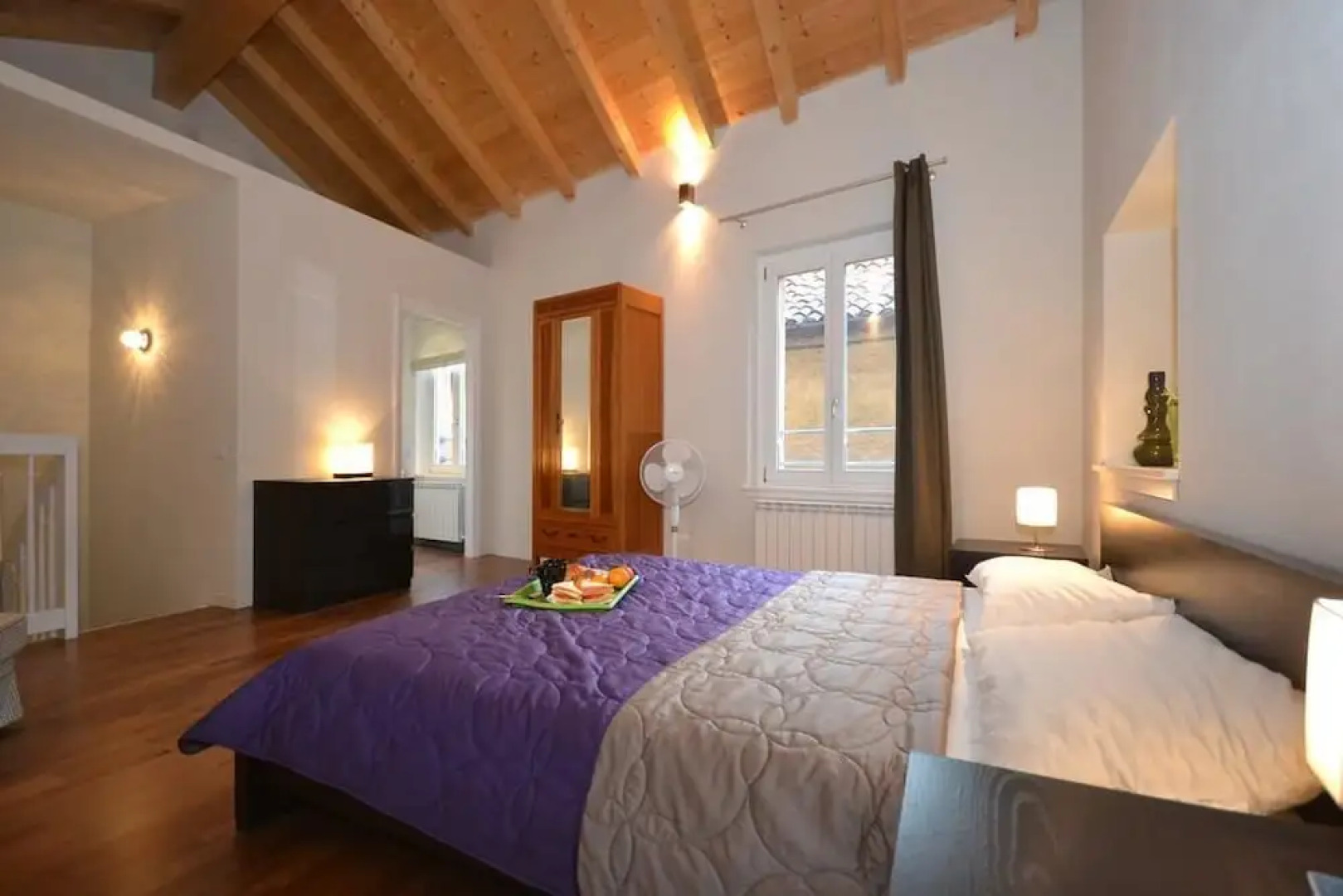 Rodrigo Lakeside Apartments