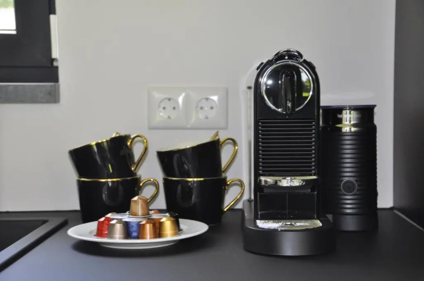 The Black Oak - Luxe bungalow met prive sauna