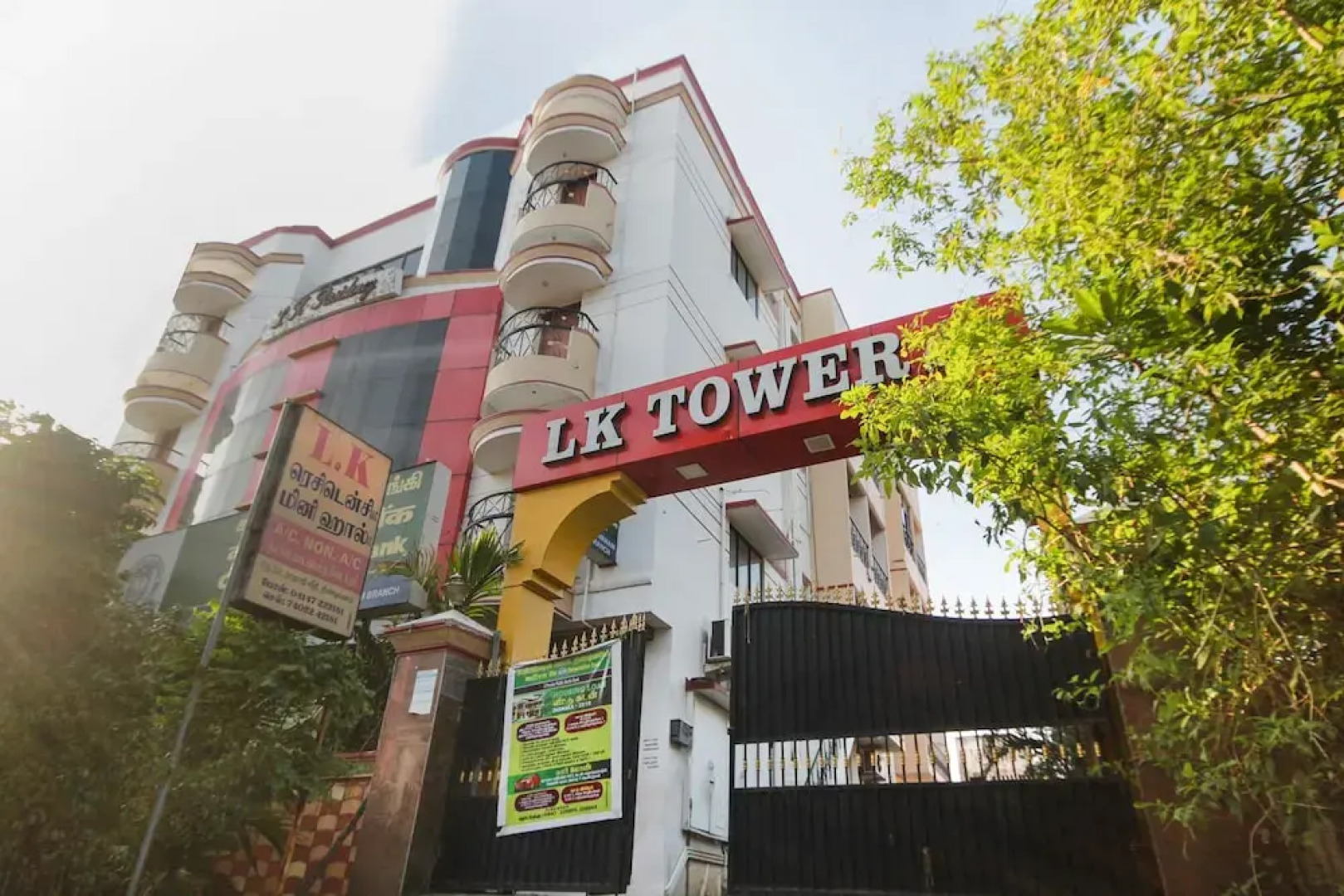 SPOT ON 44152 Lk Residency