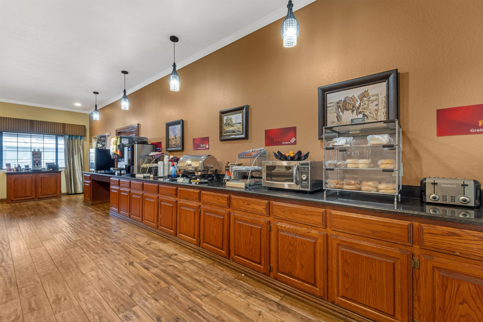 Best Western Plus Shamrock Inn & Suites