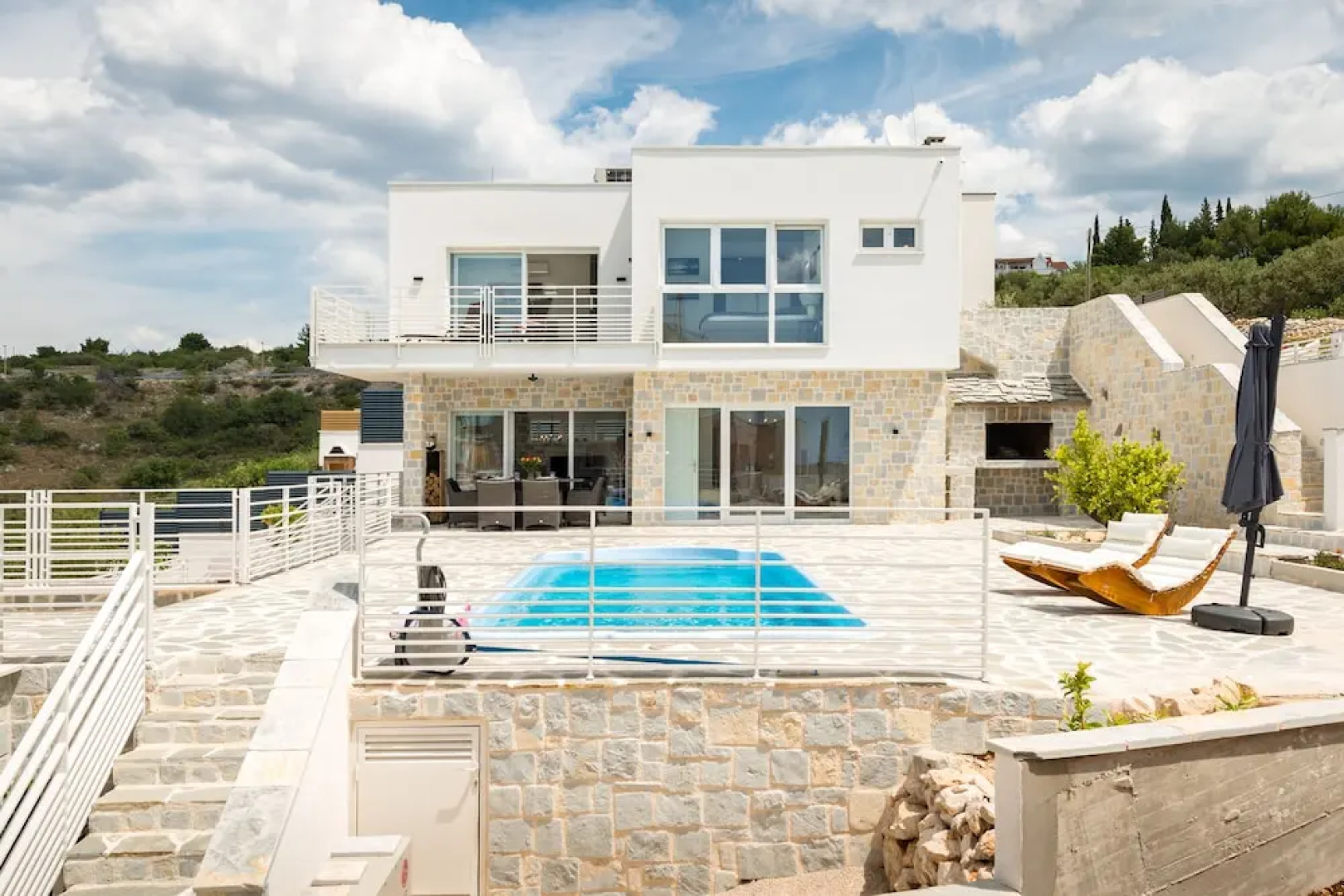 Villa White Pearl