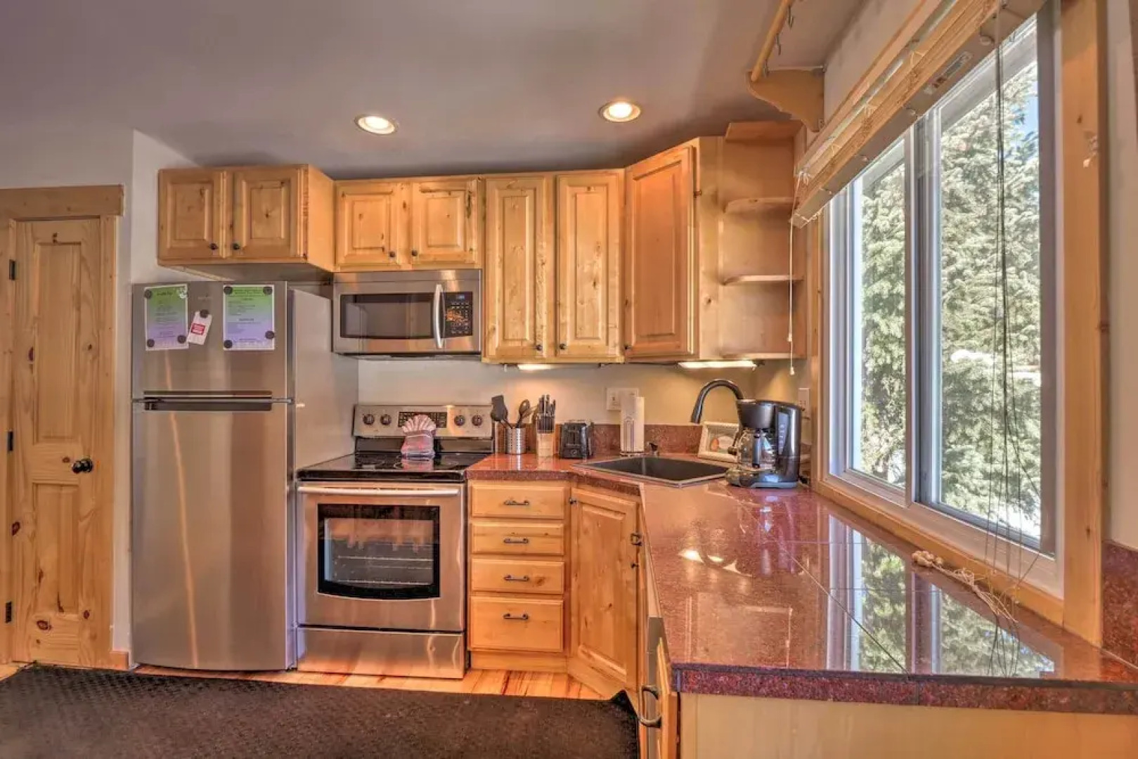 Blue River Condo w/ Views - 5 Mi to Breckenridge!