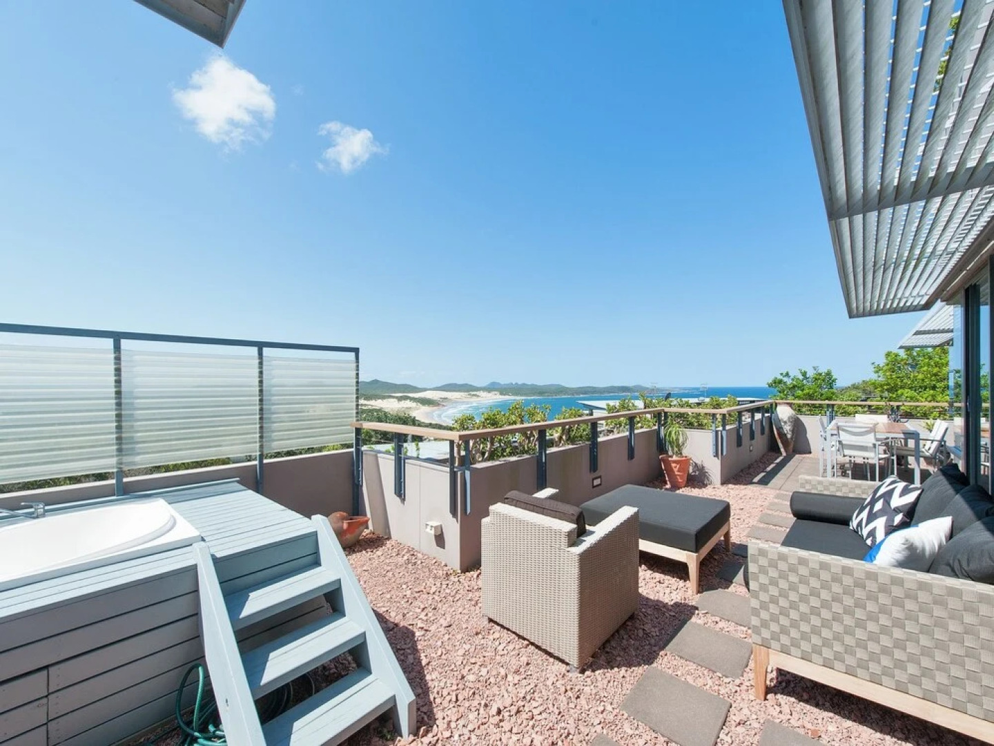 One Mile Ridge, 23/26 One Mile Close