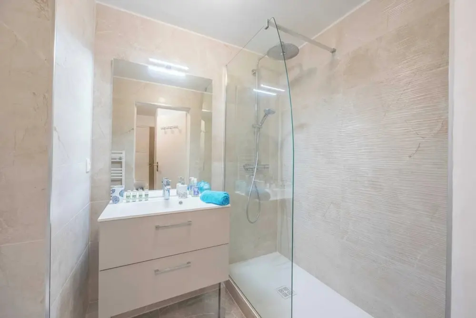 Cosy apt With Parking & Balcony - 4P - Deauville