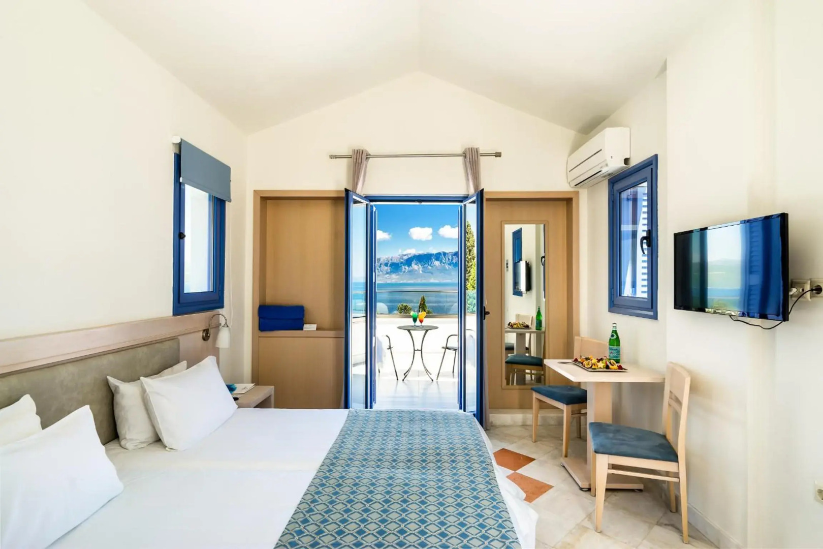 Porto Galini Seaside Resort & Spa