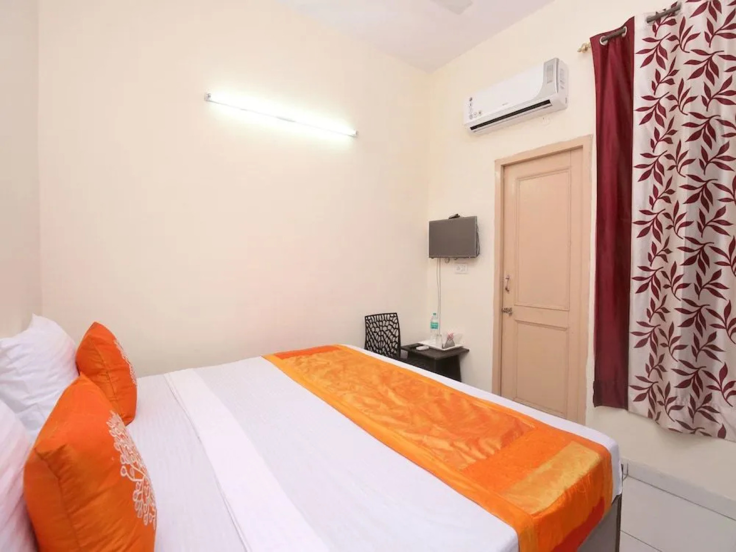 OYO 13007 Humble Residency